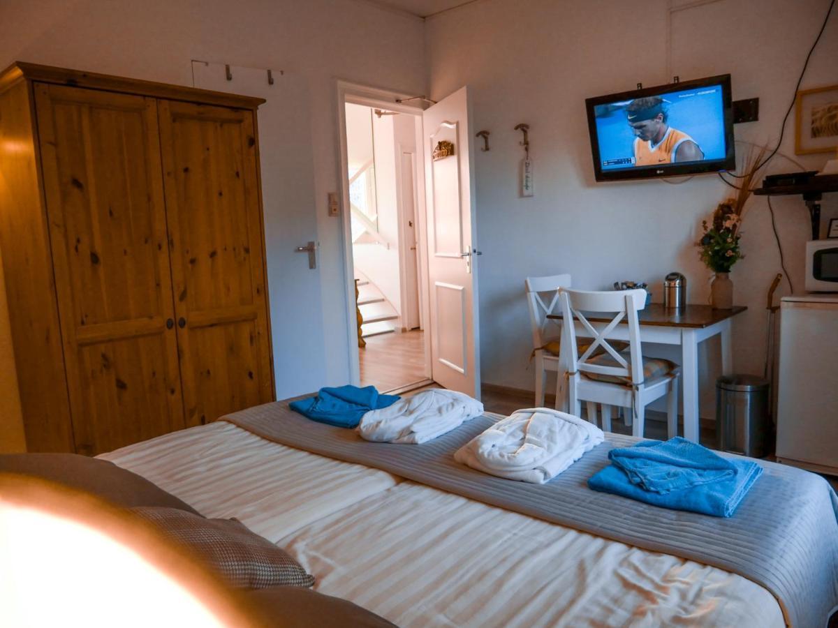 Hotel / Pension Villa Tanahlot Zandvoort Bagian luar foto
